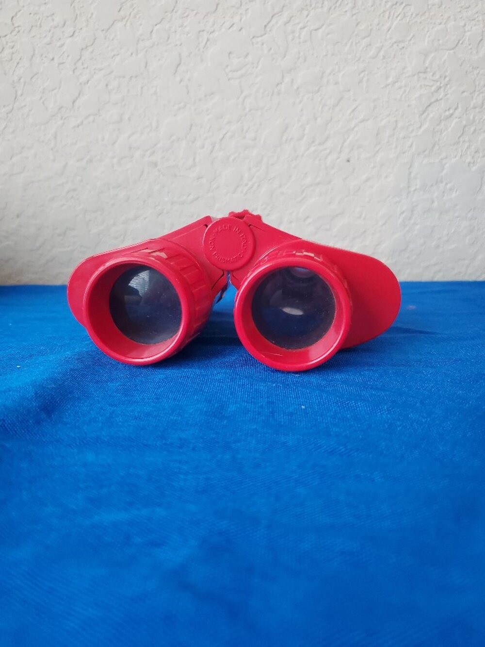 Vintage Red Non Prismatic Childrens Binoculars Made In Italy Retro Toy